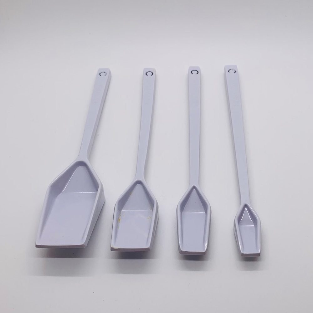 NWOT Contemporary Melamine Measuring Spoons 4 sizes